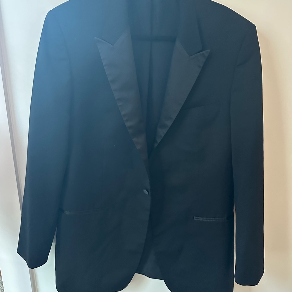 Classic Black Men's Tuxedo